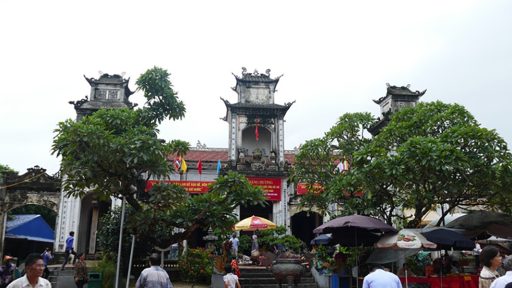 Quần Thể Đền Bảo Lộc Thờ Đức Thánh Trần