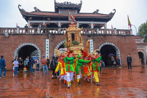 Trần Anh Tông Vị Vua Thanh Bình và Di Tích Đền Trần Thái Bình 2 Lễ Hội Đền Trần Thái Bình tại Long Hưng