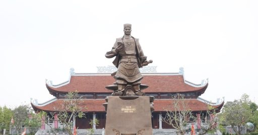 Tượng thờ Lý Thường Kiệt